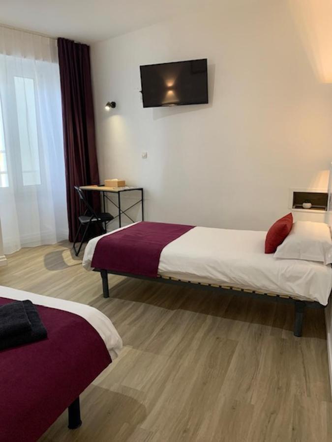 Hotel Restaurant De L'Union Mirambeau  Εξωτερικό φωτογραφία