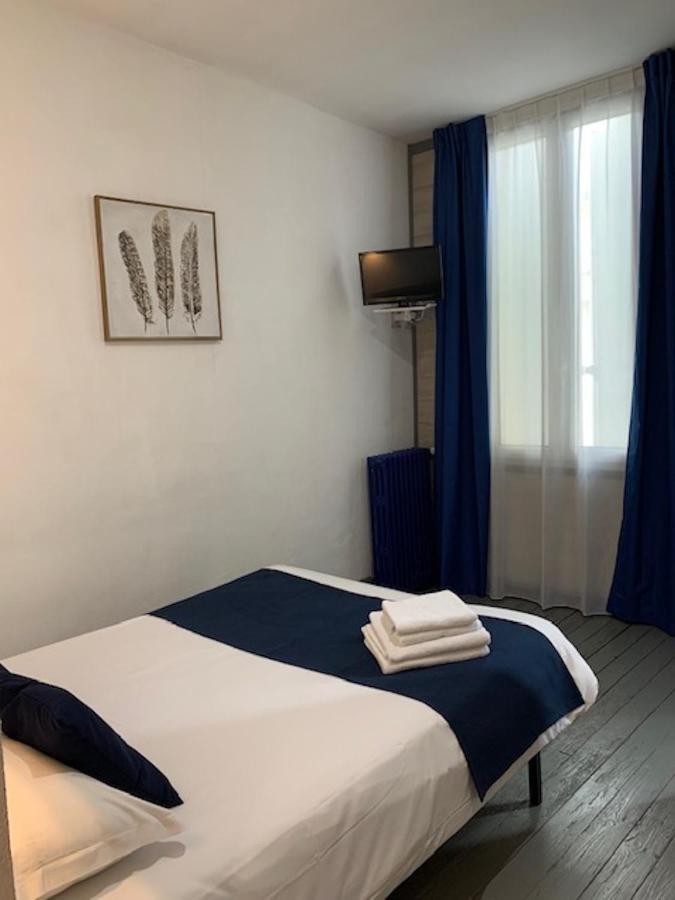 Hotel Restaurant De L'Union Mirambeau  Εξωτερικό φωτογραφία