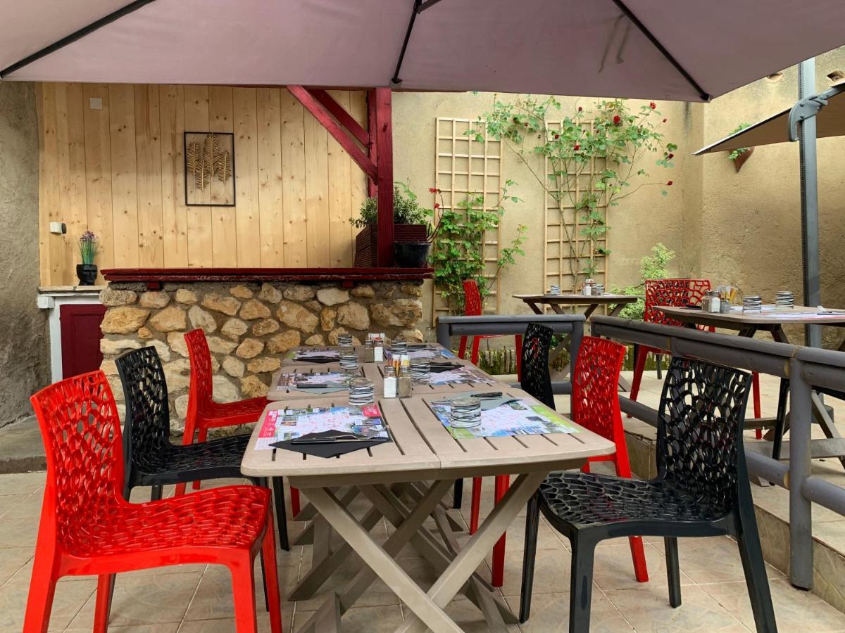 Hotel Restaurant De L'Union Mirambeau  Εξωτερικό φωτογραφία