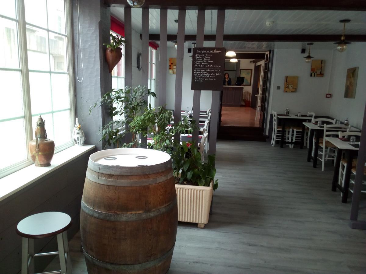 Hotel Restaurant De L'Union Mirambeau  Εξωτερικό φωτογραφία
