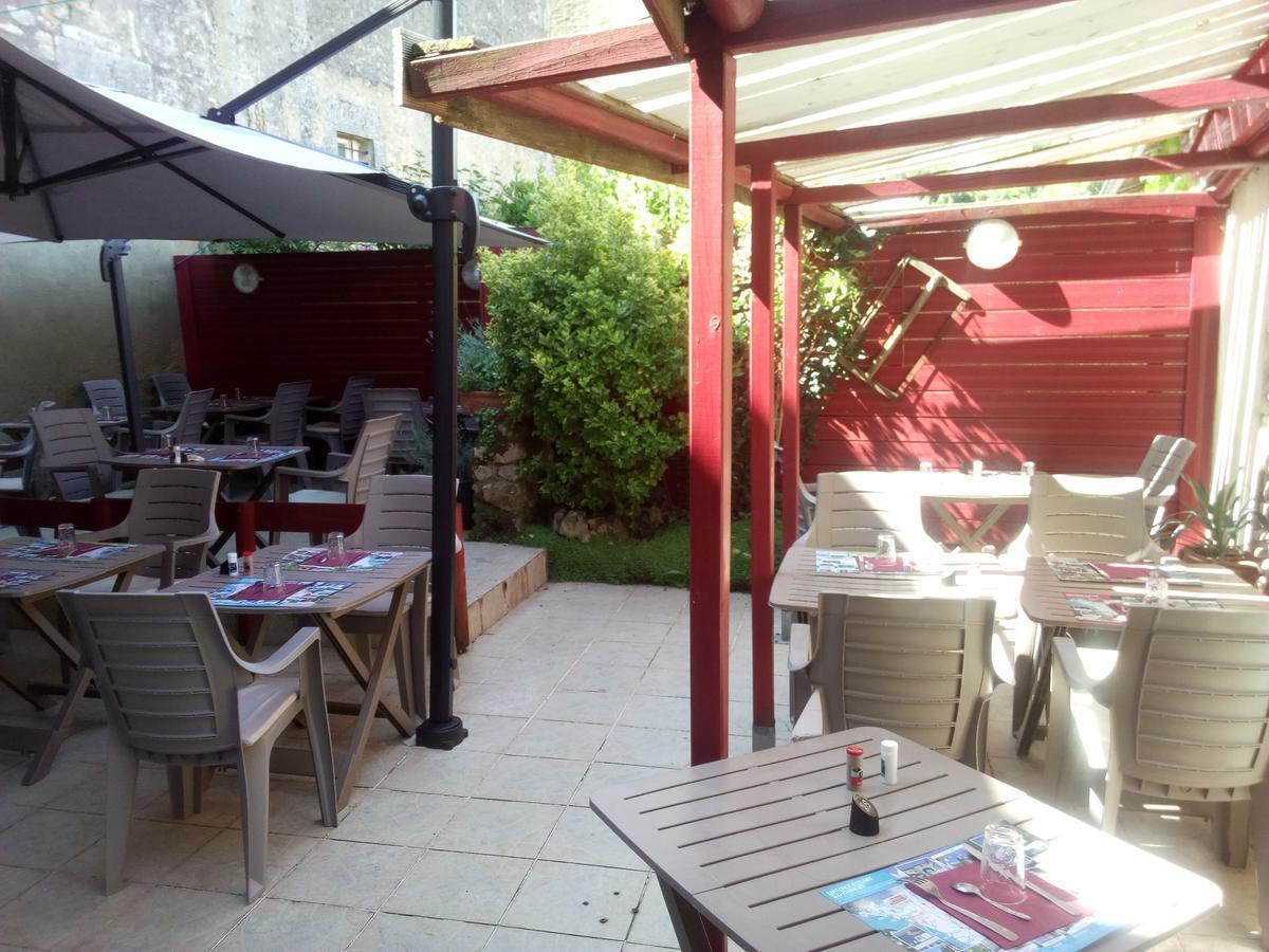 Hotel Restaurant De L'Union Mirambeau  Εξωτερικό φωτογραφία